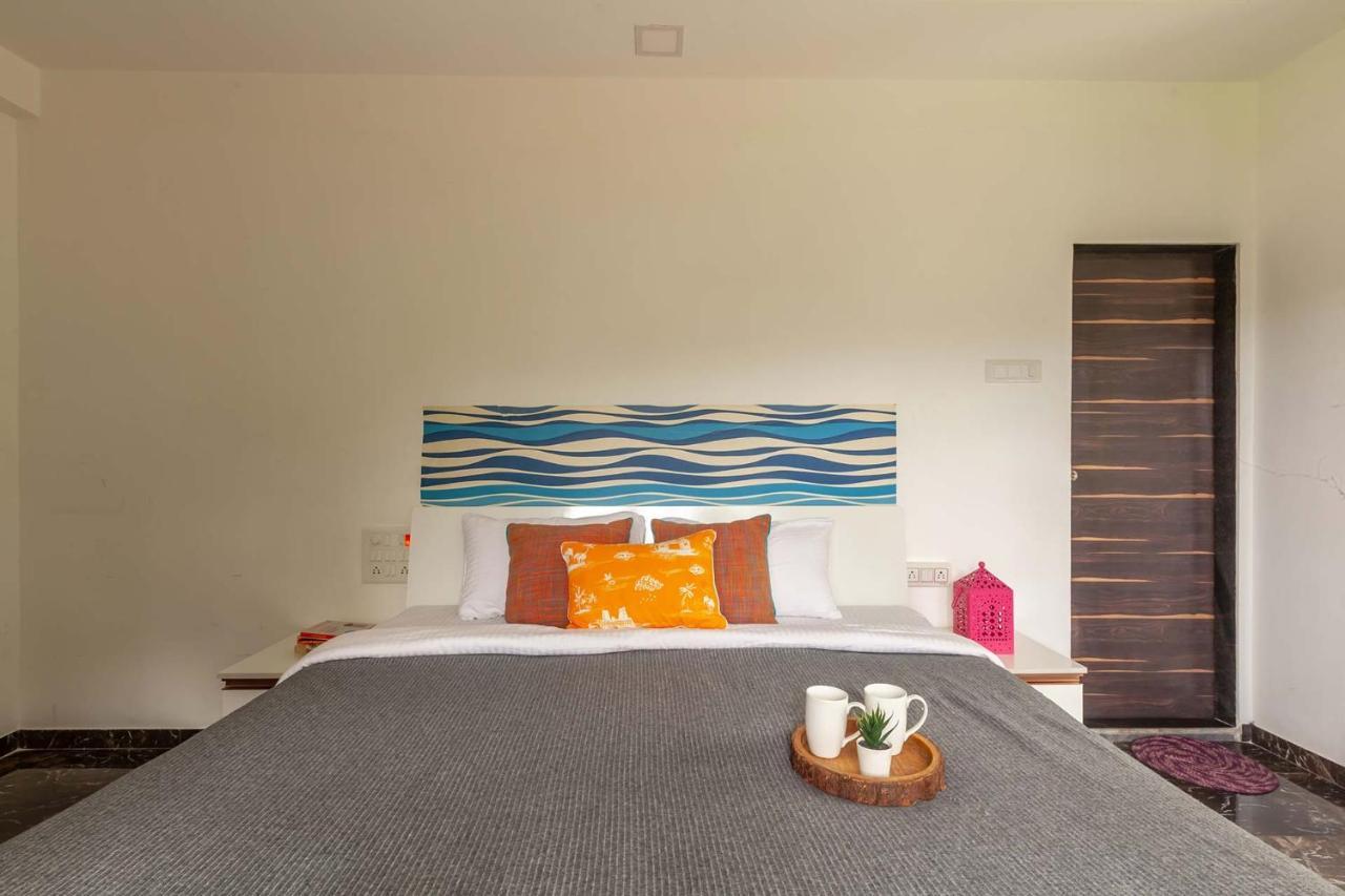 Stayvista'S Vine & Splash - Riverside Villa With An Infinity Pool And Indoor Games Karjat Buitenkant foto