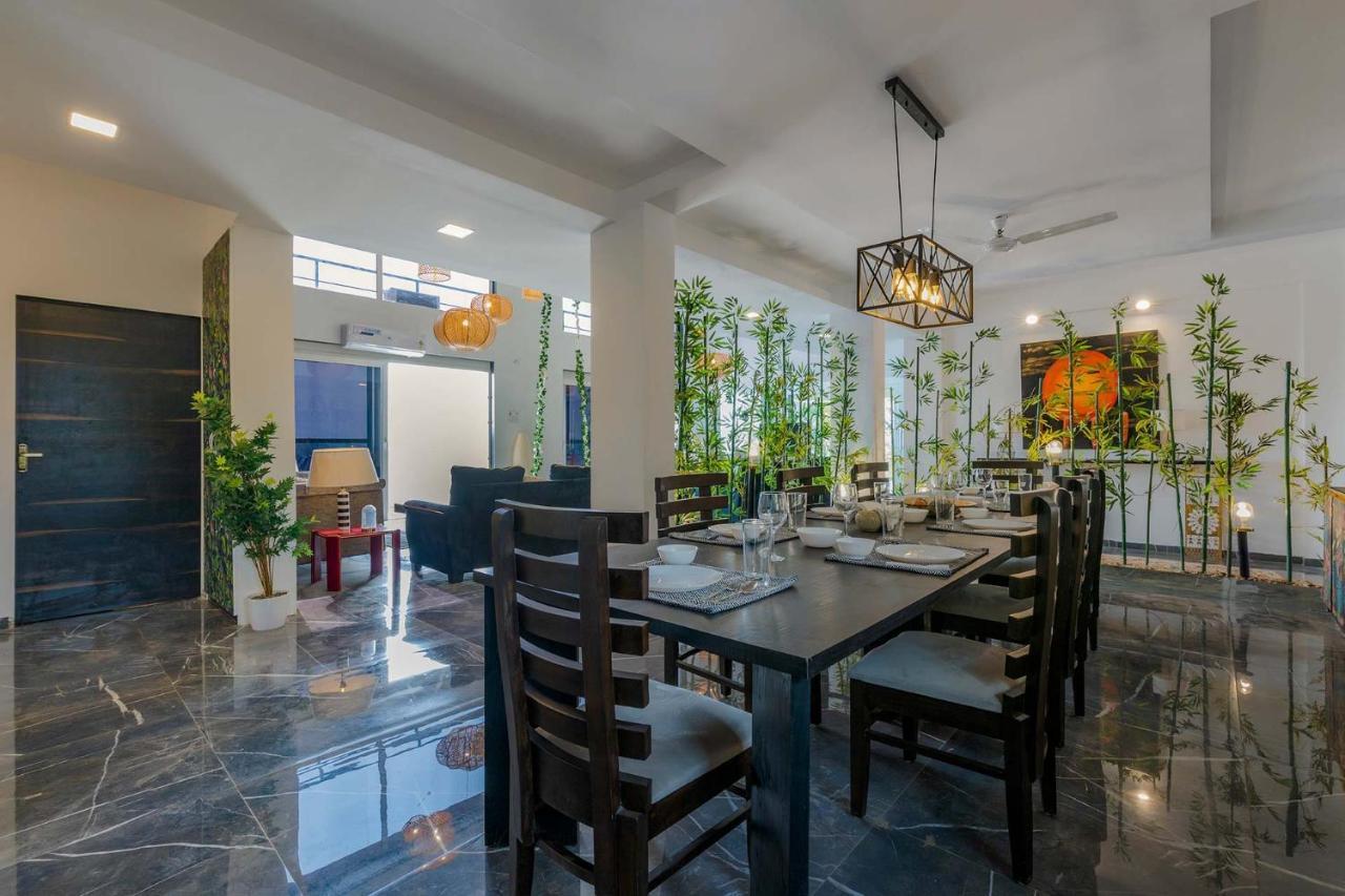 Stayvista'S Vine & Splash - Riverside Villa With An Infinity Pool And Indoor Games Karjat Buitenkant foto